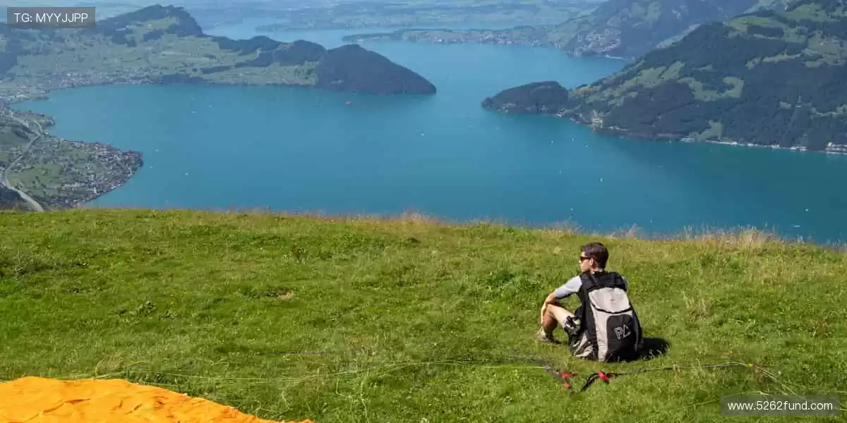 实时弹幕，互动狂欢！💬